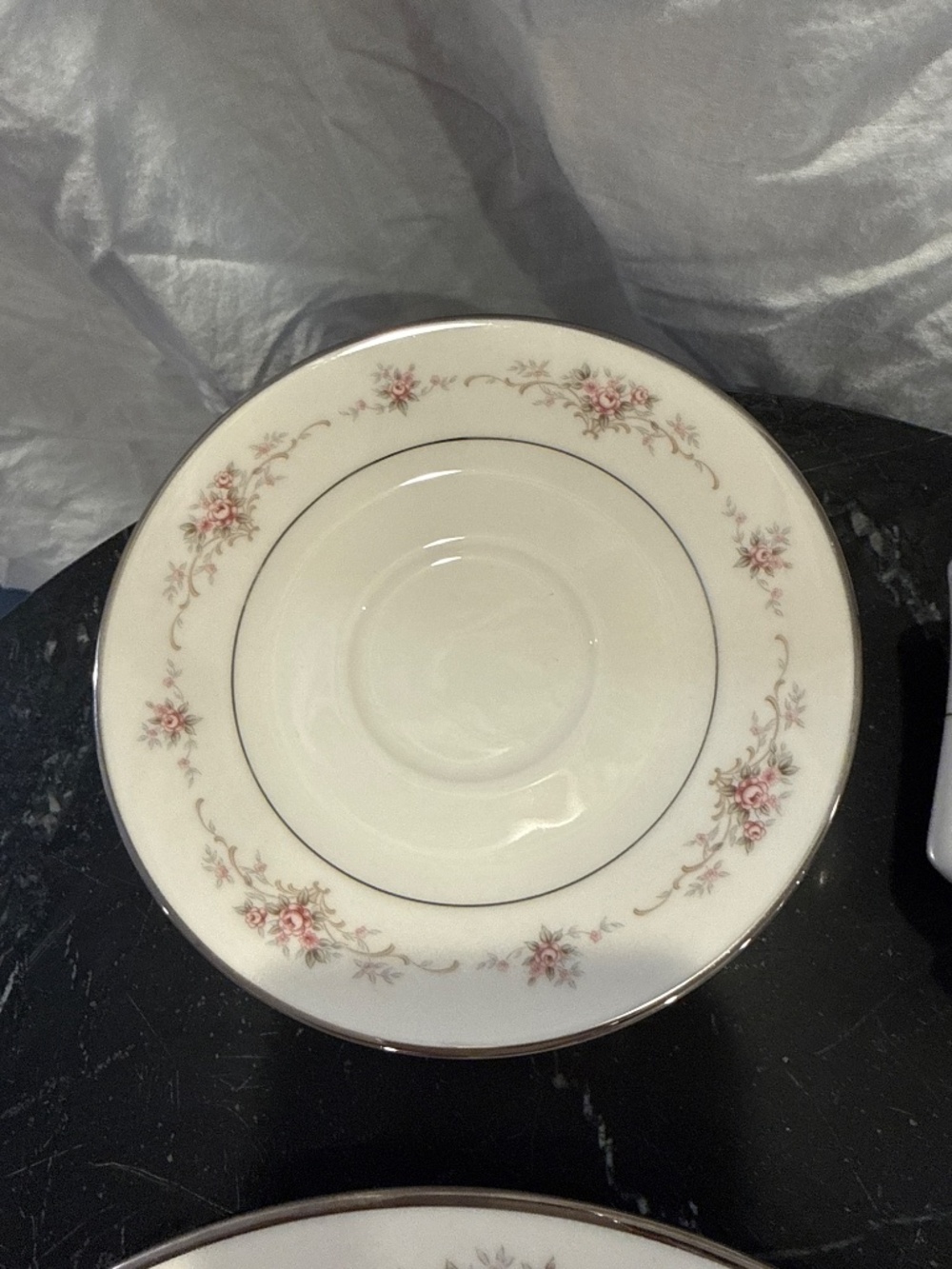 Nora Taki ivory China, Japan, 7551 Patricia MCM discontinued - Picture 4 of 4